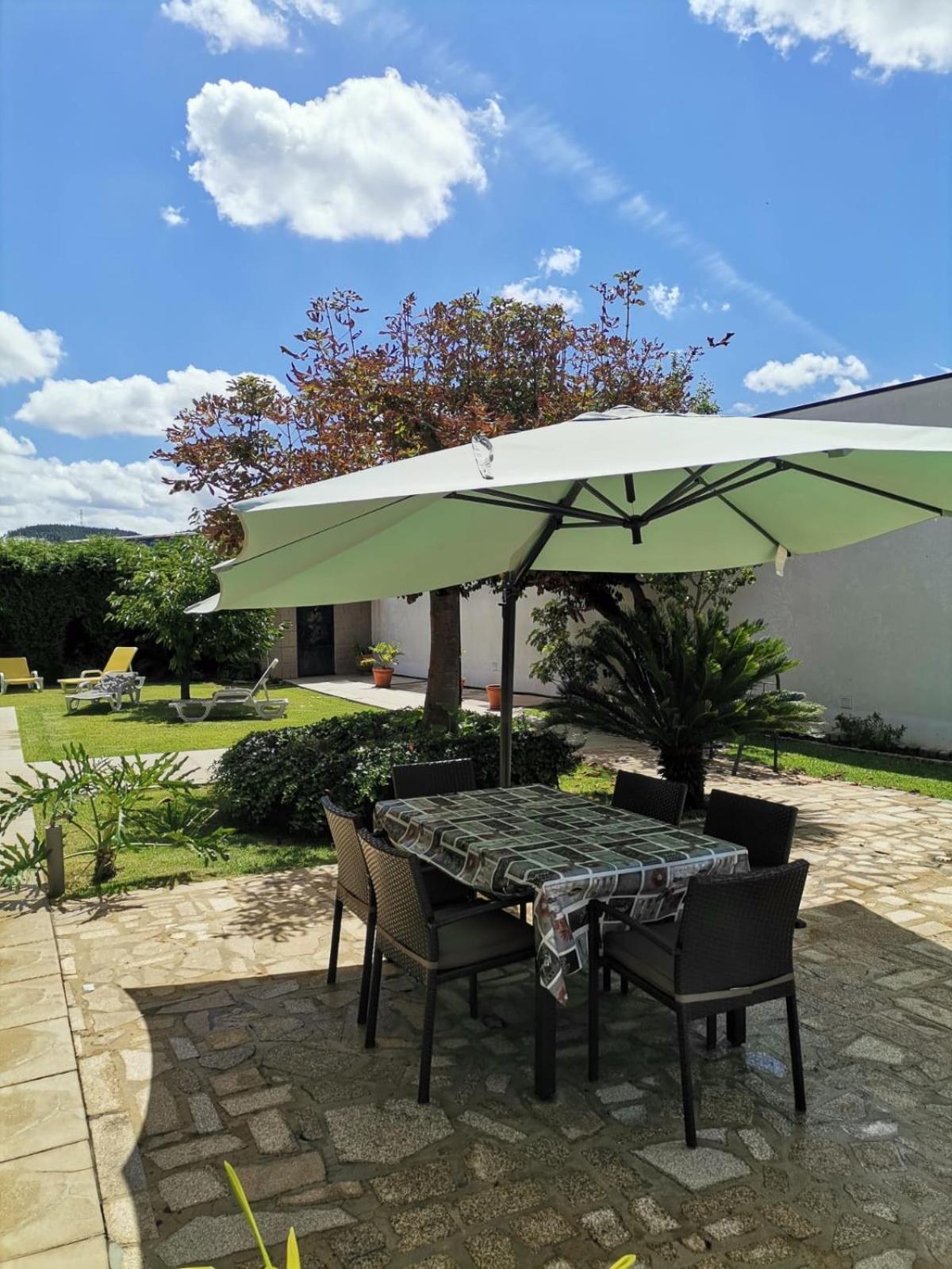 Casa Alem Rio - Quartos Para 6 Hospedes Em Santo Tirso Exterior photo