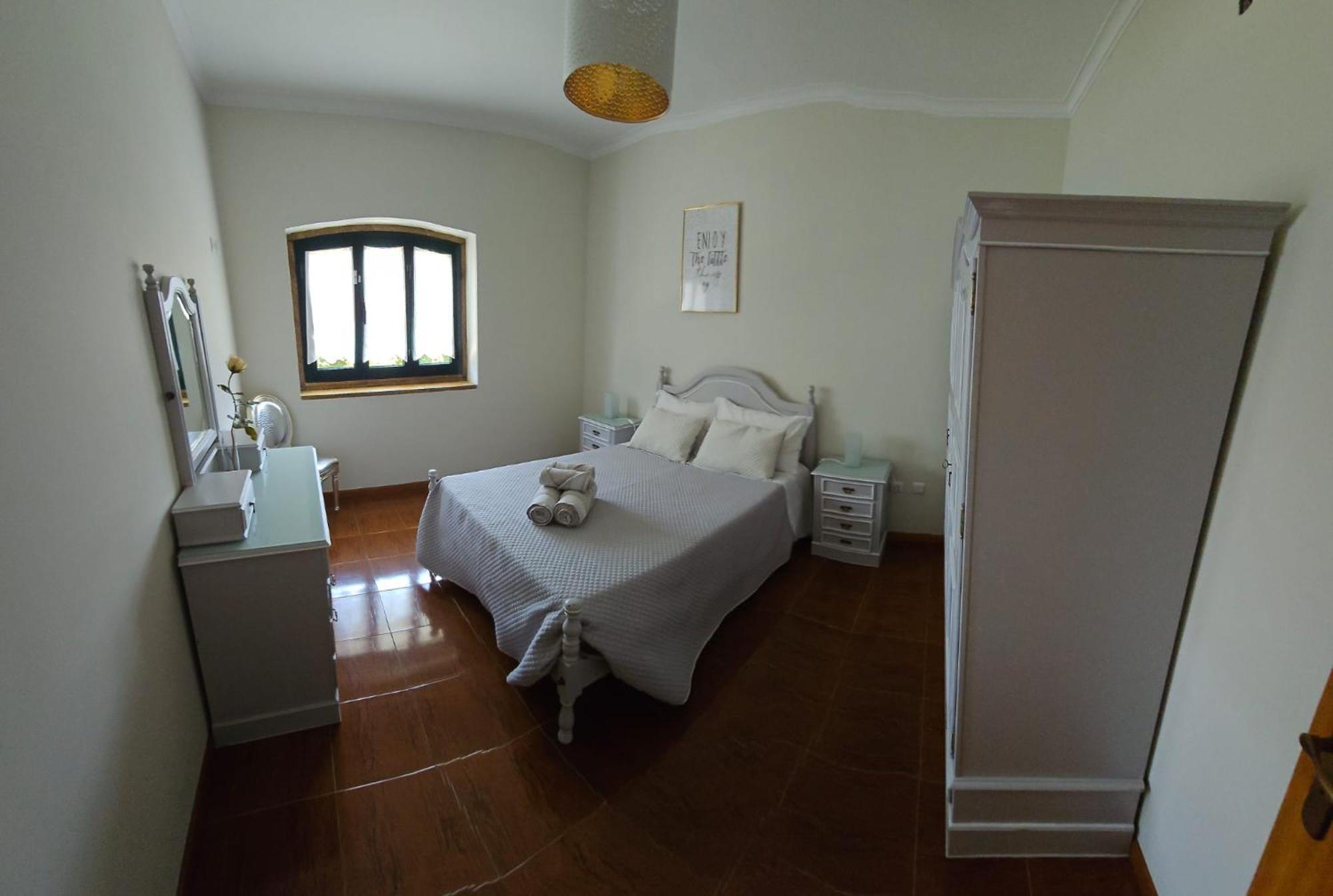 Casa Alem Rio - Quartos Para 6 Hospedes Em Santo Tirso Exterior photo